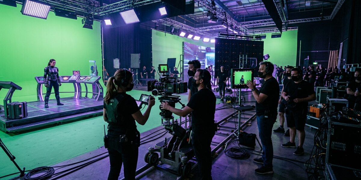 AI 이미지 - 애플 TV+, 바네사 커비 주연 SF 스릴러 '텔레패스' 제작 발표