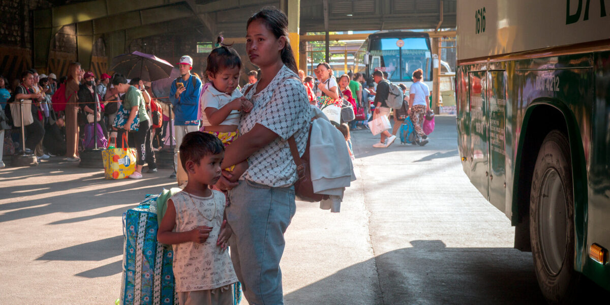 실물 이미지 - 필리핀 유가 폭등이 바꾼 성주간 풍경, 기름값 때문에 순례를 포기하다