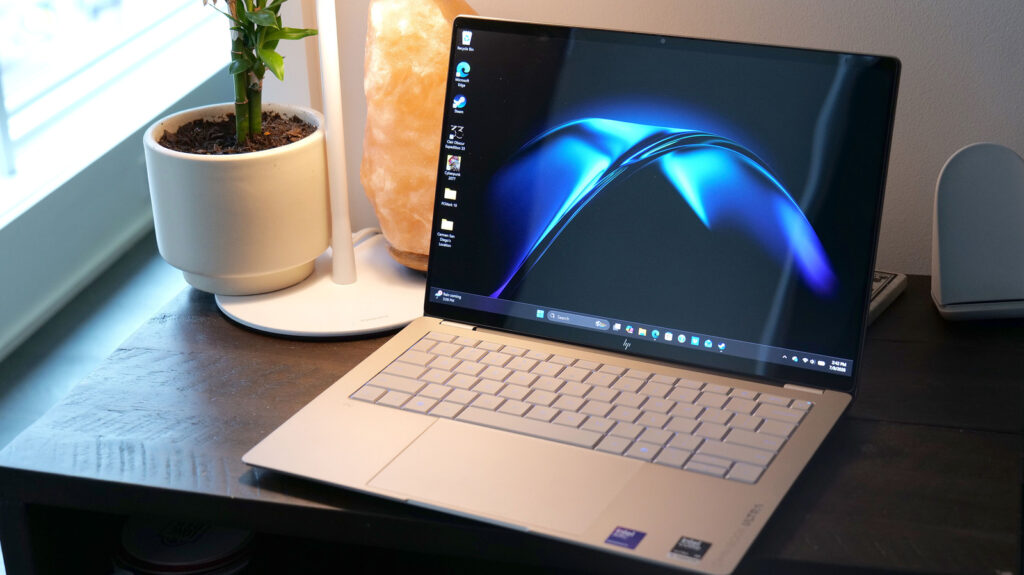 HP OmniBook Ultra 14 리뷰: 수년 만에 나온 HP 최고의 초경량 노트북