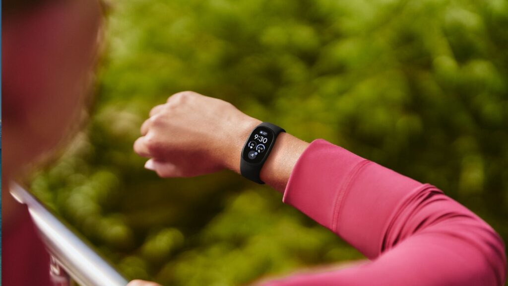 화면 달린 Fitbit Edge 예약 구매, 한국 사용자는 어떻게 준비할까